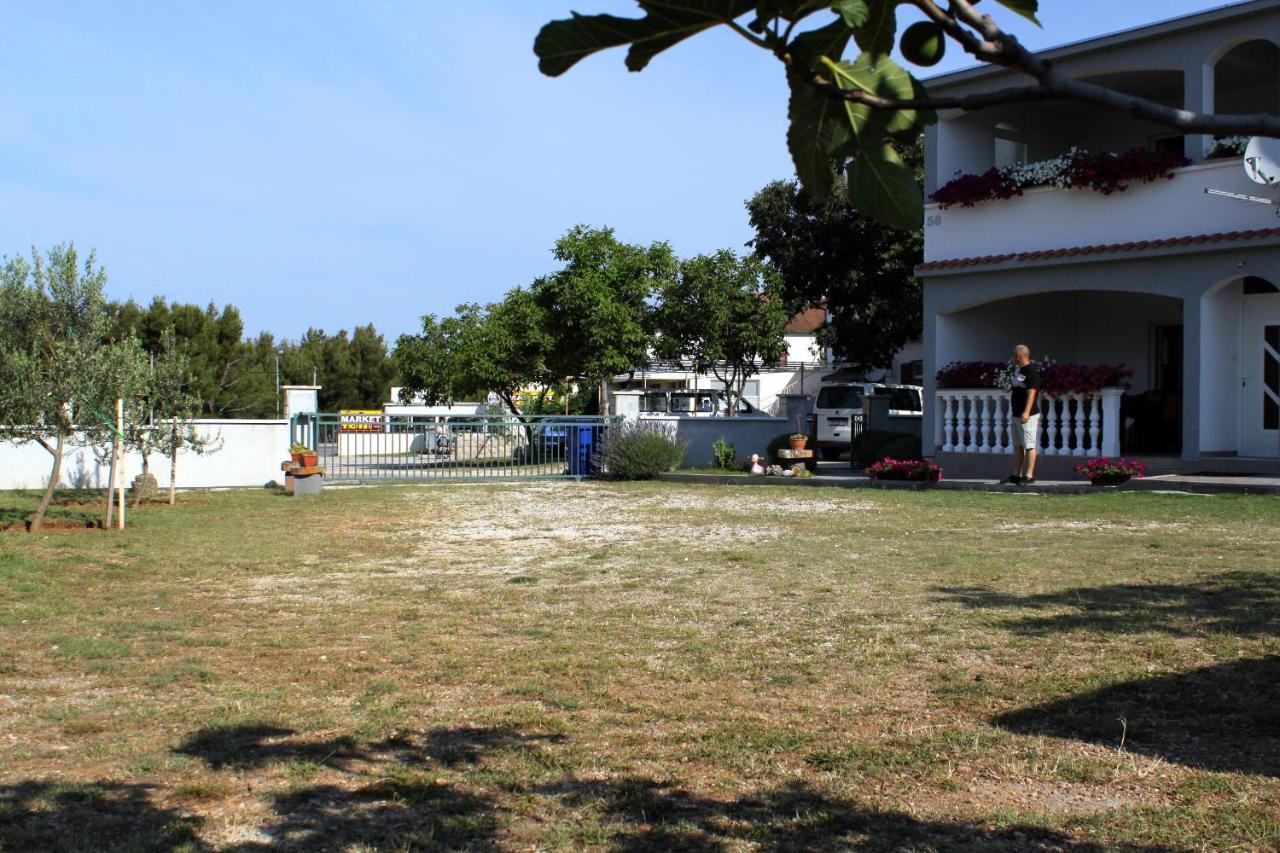 Apartments With A Parking Space Seline, Paklenica - 6603 Starigrad Paklenica Exterior foto